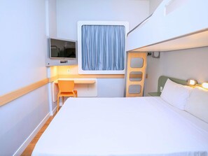 Departamento superior, varias camas | Escritorio, cortinas blackout, insonorización y cunas gratuitas 