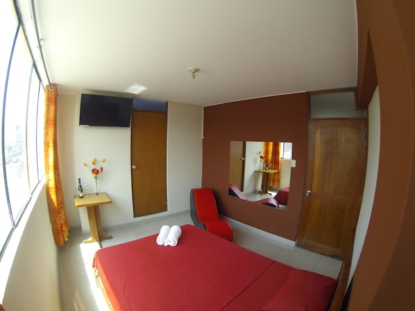 Quarto casal superior | 1 quarto, Wi-Fi de cortesia