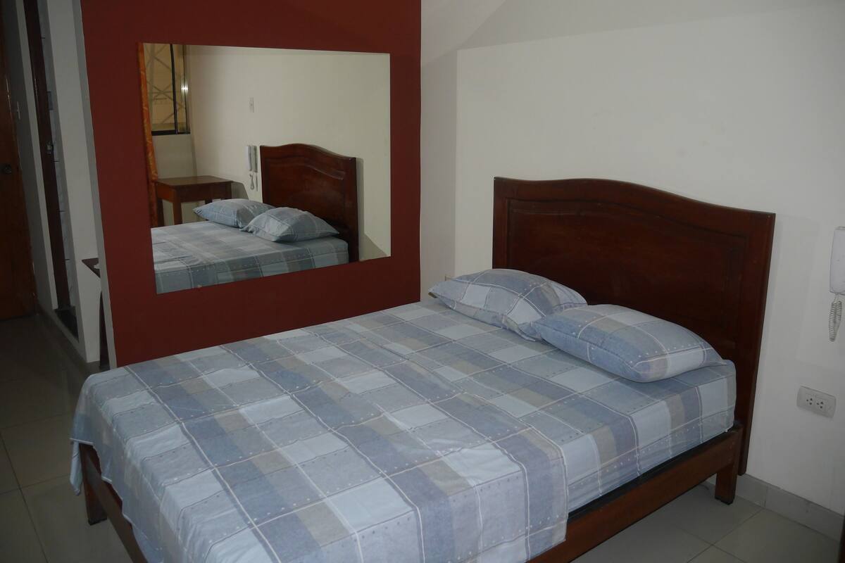 Quarto casal | 1 quarto, Wi-Fi de cortesia