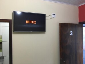Minibar, free WiFi - Pousada Gil (Olímpia)