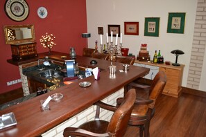 Bar (en el alojamiento)