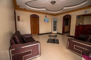 TV - Mount Zion Hotel Annex (Kampala)