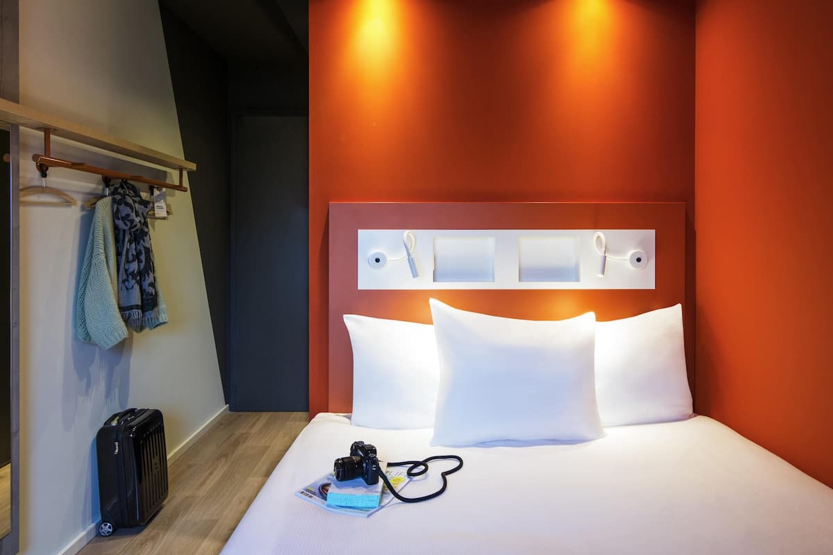 Dubbelrum | Ljudisolering, gratis wi-fi och sÀngklÀder