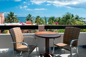 Luxury Villa, 3 Bedrooms, Ocean View, Sea Facing | Balcony - Casa Agua Azul (Puerto Morelos)