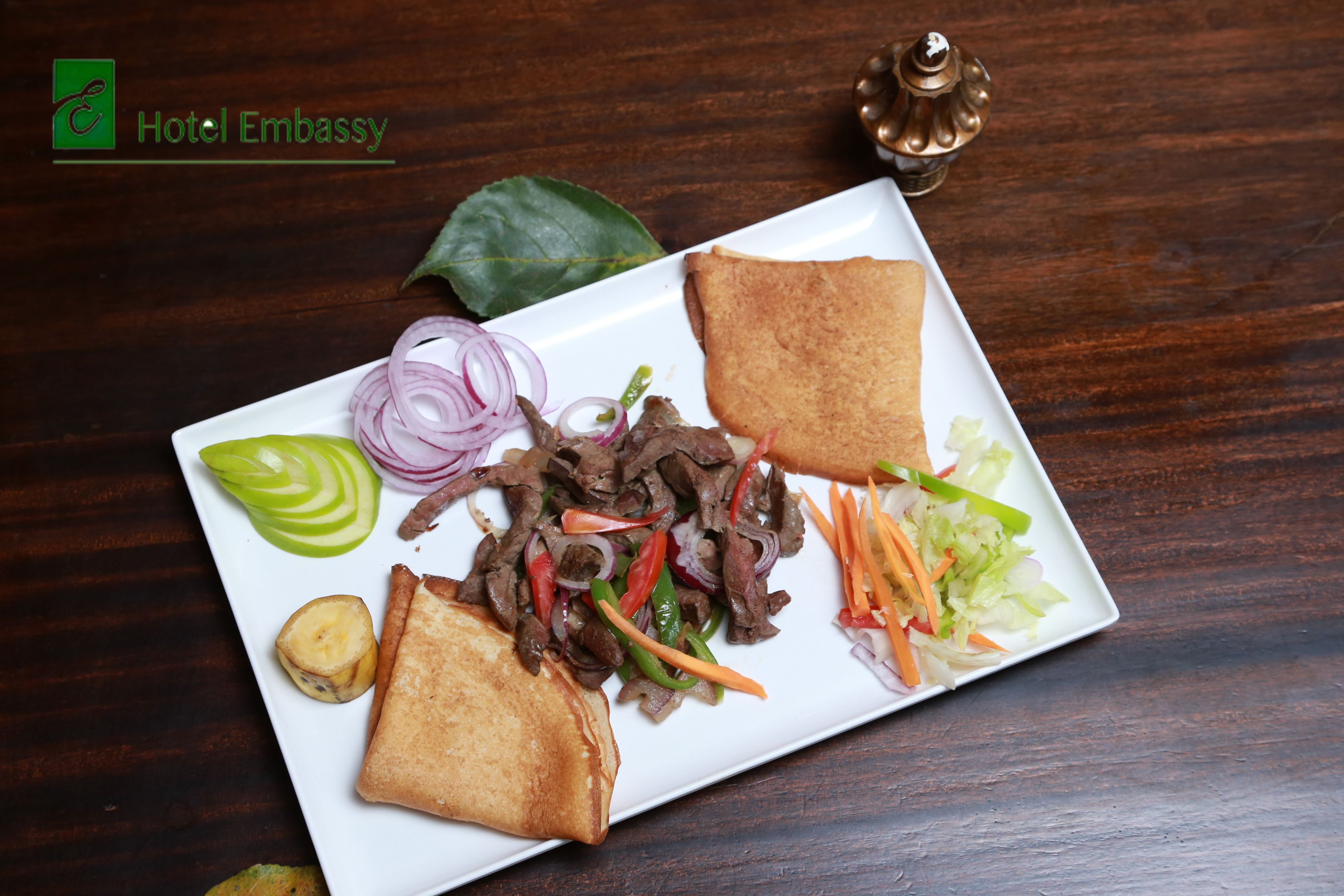 Photo - Hotel Embassy