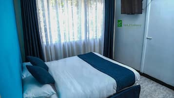 Desk, iron/ironing board, free WiFi, bed sheets