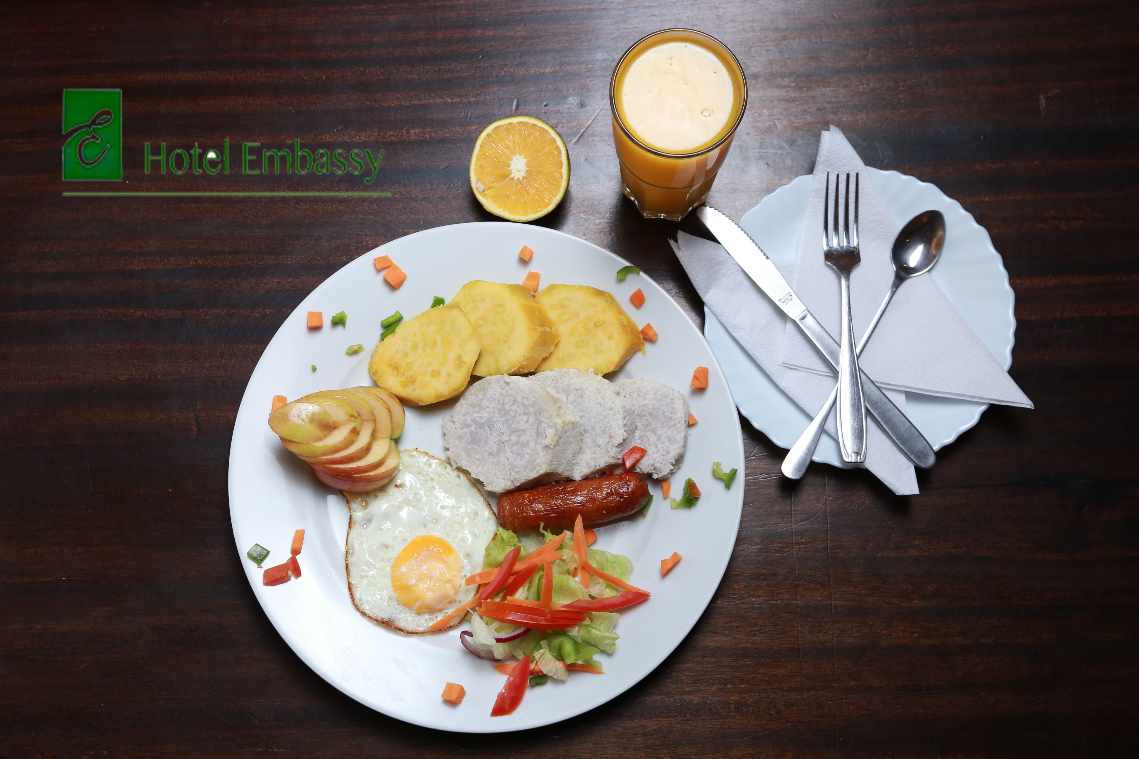 Photo - Hotel Embassy