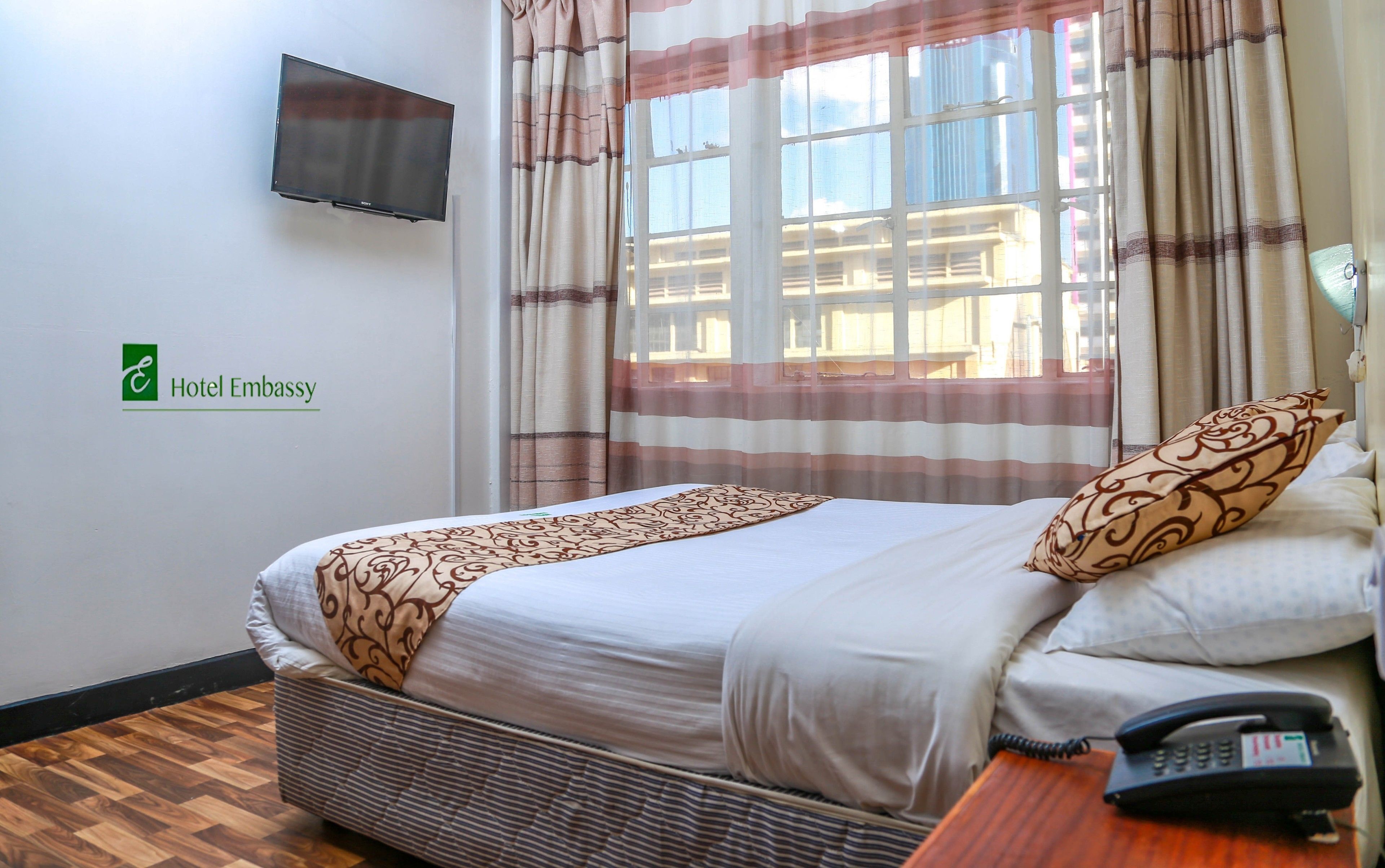 Desk, iron/ironing board, free WiFi, bed sheets