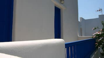 Triple Room | Terrace/patio