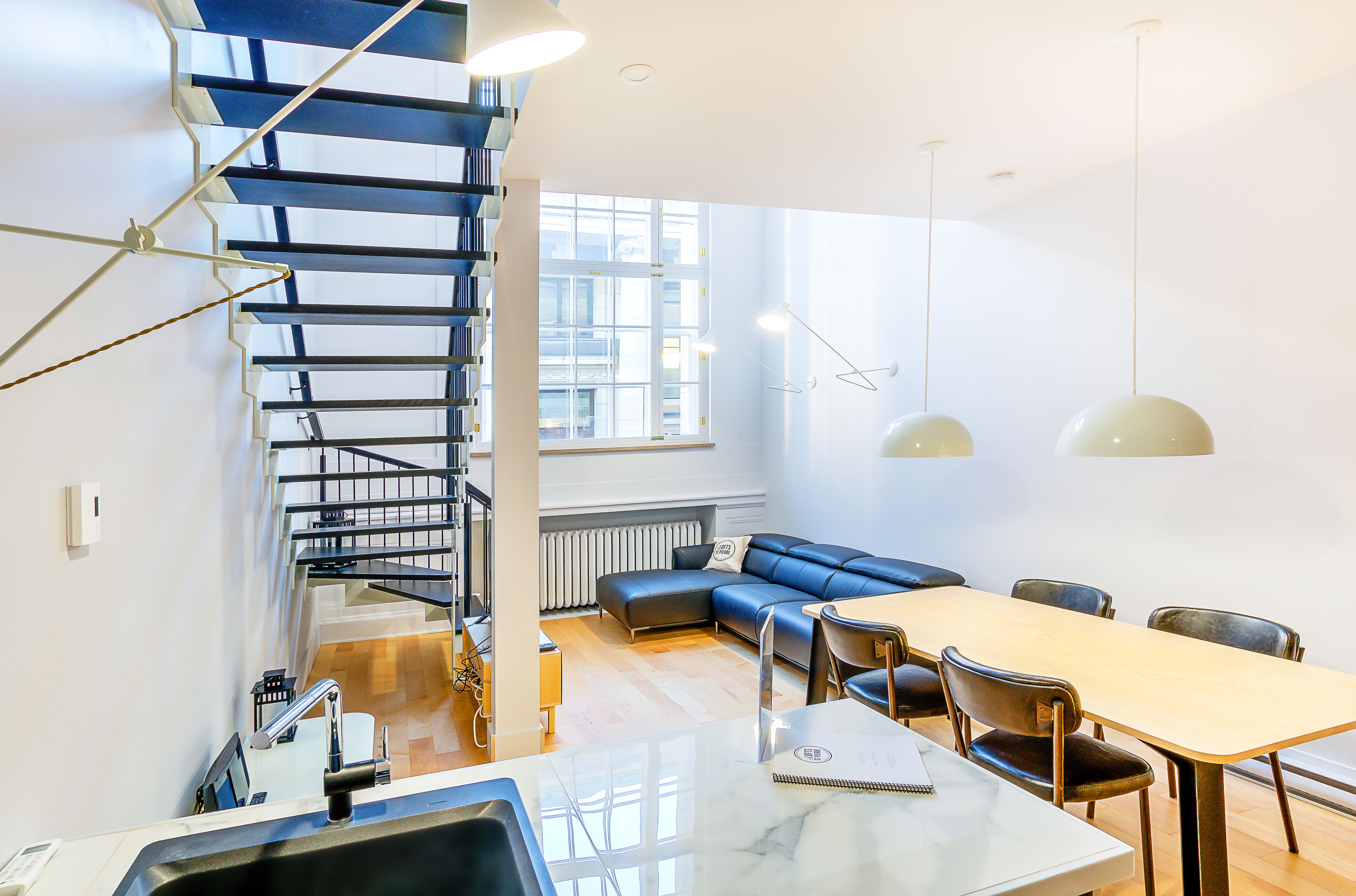 Apartment, 2 Bedrooms (SP 105) | Living room | 40-inch flat-screen TV with cable channels, TV