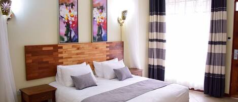 Deluxe Double Room, 1 King Bed | Desk, laptop workspace, iron/ironing board, free WiFi