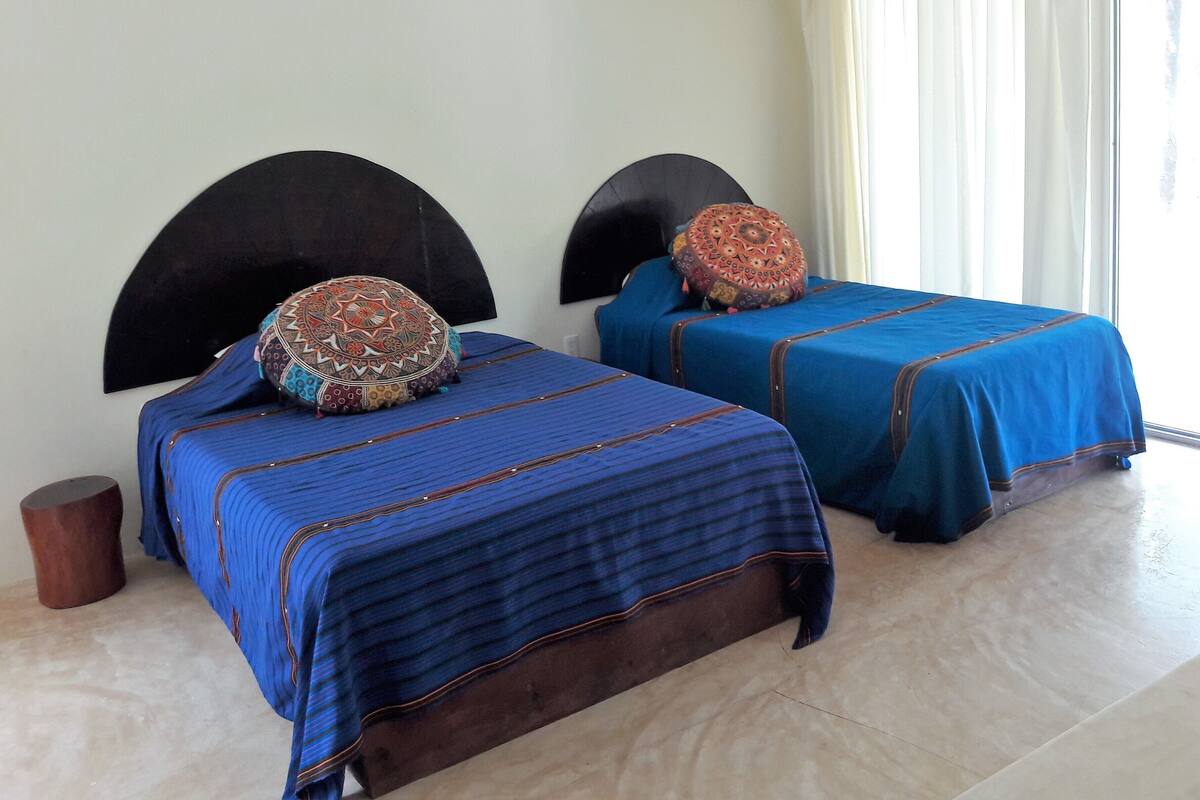 Phòng Suite, bếp nhỏ | Trang trí khác biệt, trang bị nội thất với thiết kế riêng biệt
