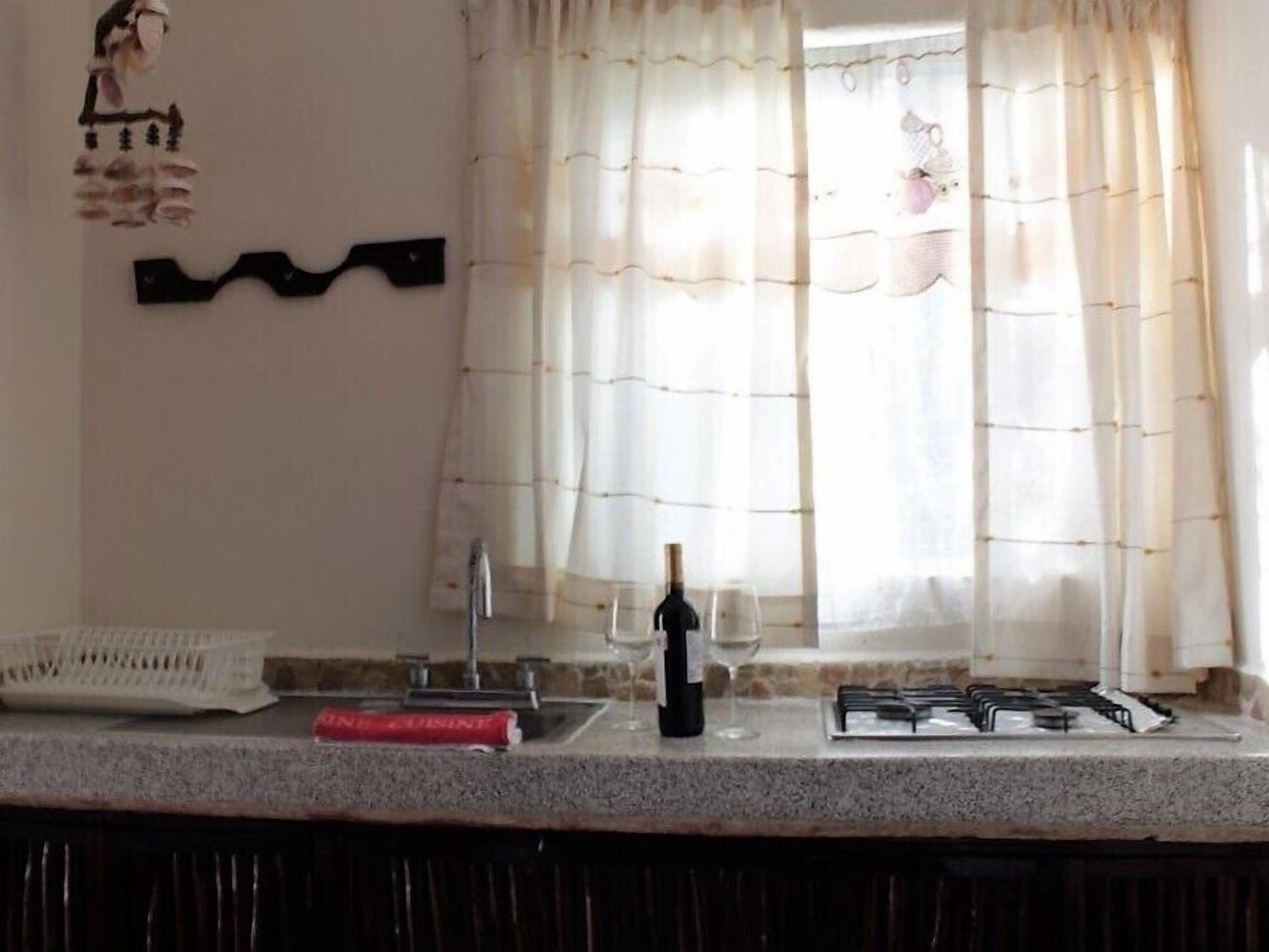 suite, kitchenette | private kitchenette