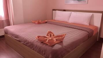 VIP Room | Rollaway beds, free WiFi