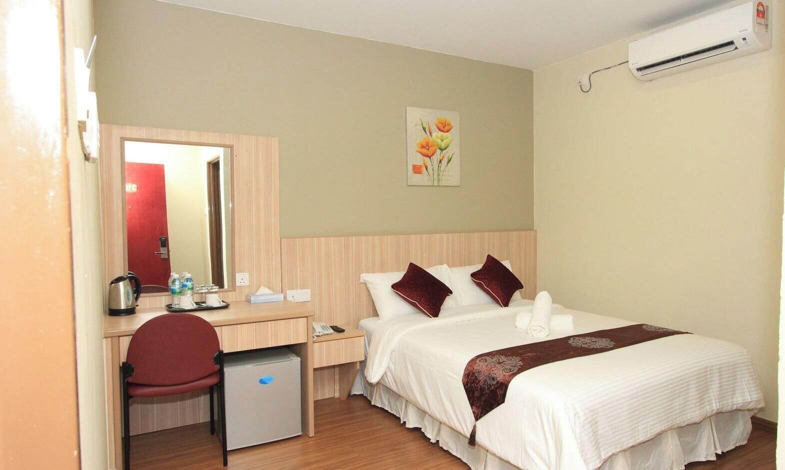 1 habitación, artículos del minibar gratis y escritorio 