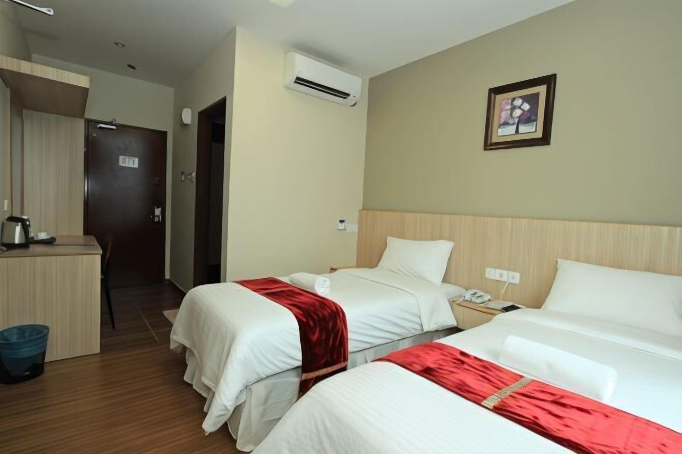 1 室のベッドルーム、ミニバーのアイテム (無料)、デスク、防音設備