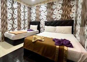 Triple Room | Desk, iron/ironing board, free WiFi - New Wave Shah Alam Hotel (Shah Alam)