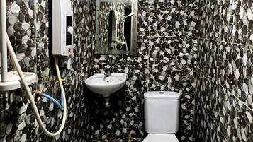 Double Room | Bathroom