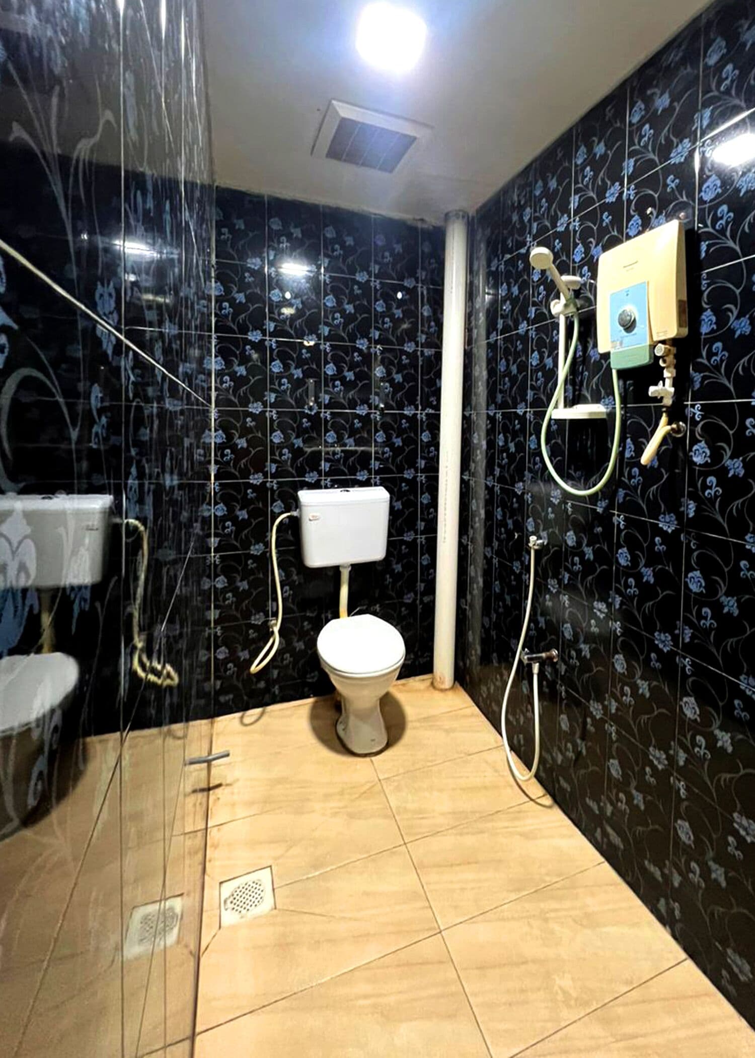 Vierbettzimmer | Badezimmer