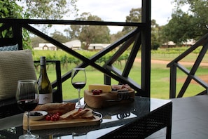 Upper Reach Spa Cottage | Terrace/patio - Vineyard Cottage at Upper Reach Winery (Baskerville)