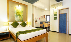 Deluxe Double Room | Desk, iron/ironing board, free WiFi, bed sheets - Treebo Edha Suites Koramangala (Bengaluru)