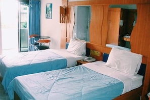 Rollaway beds, free WiFi