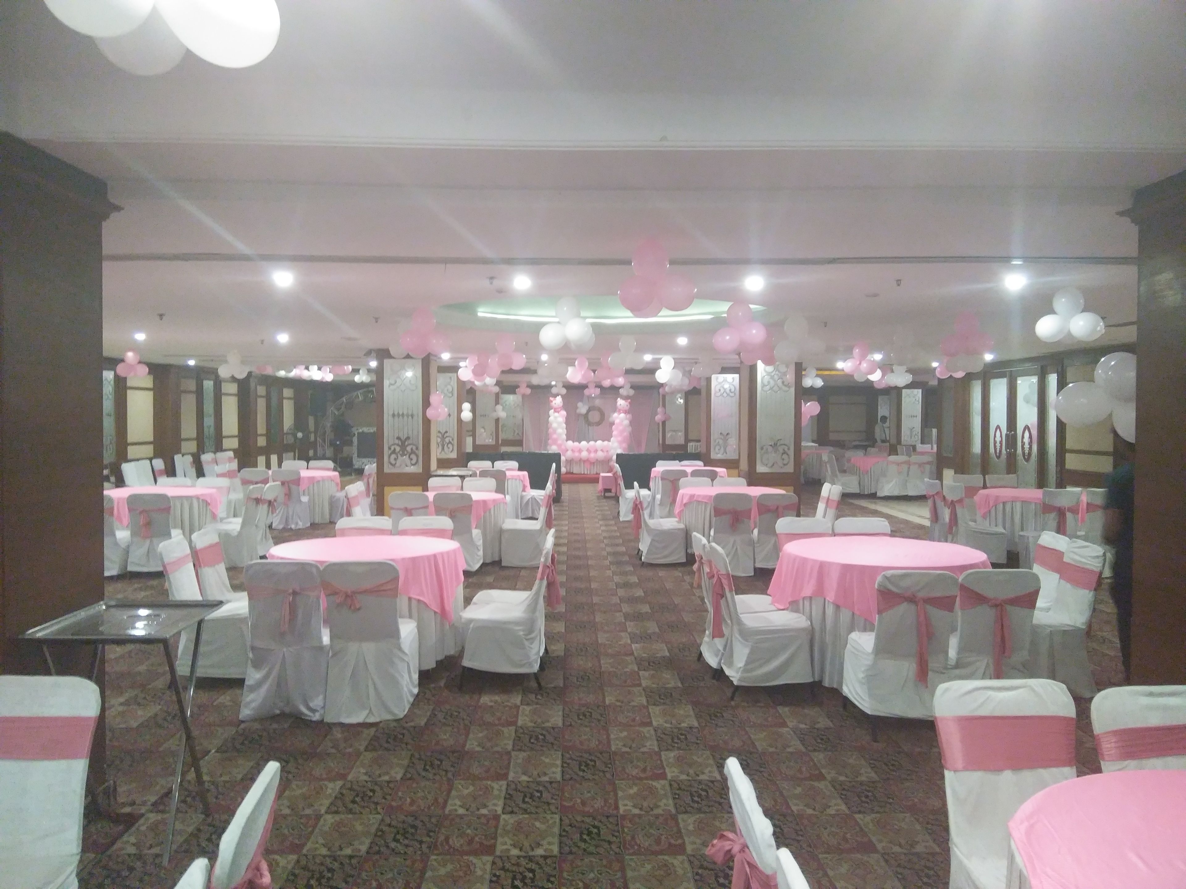 Banquet hall