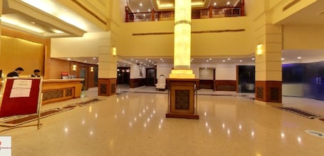 Lobby. Eqbal Inn