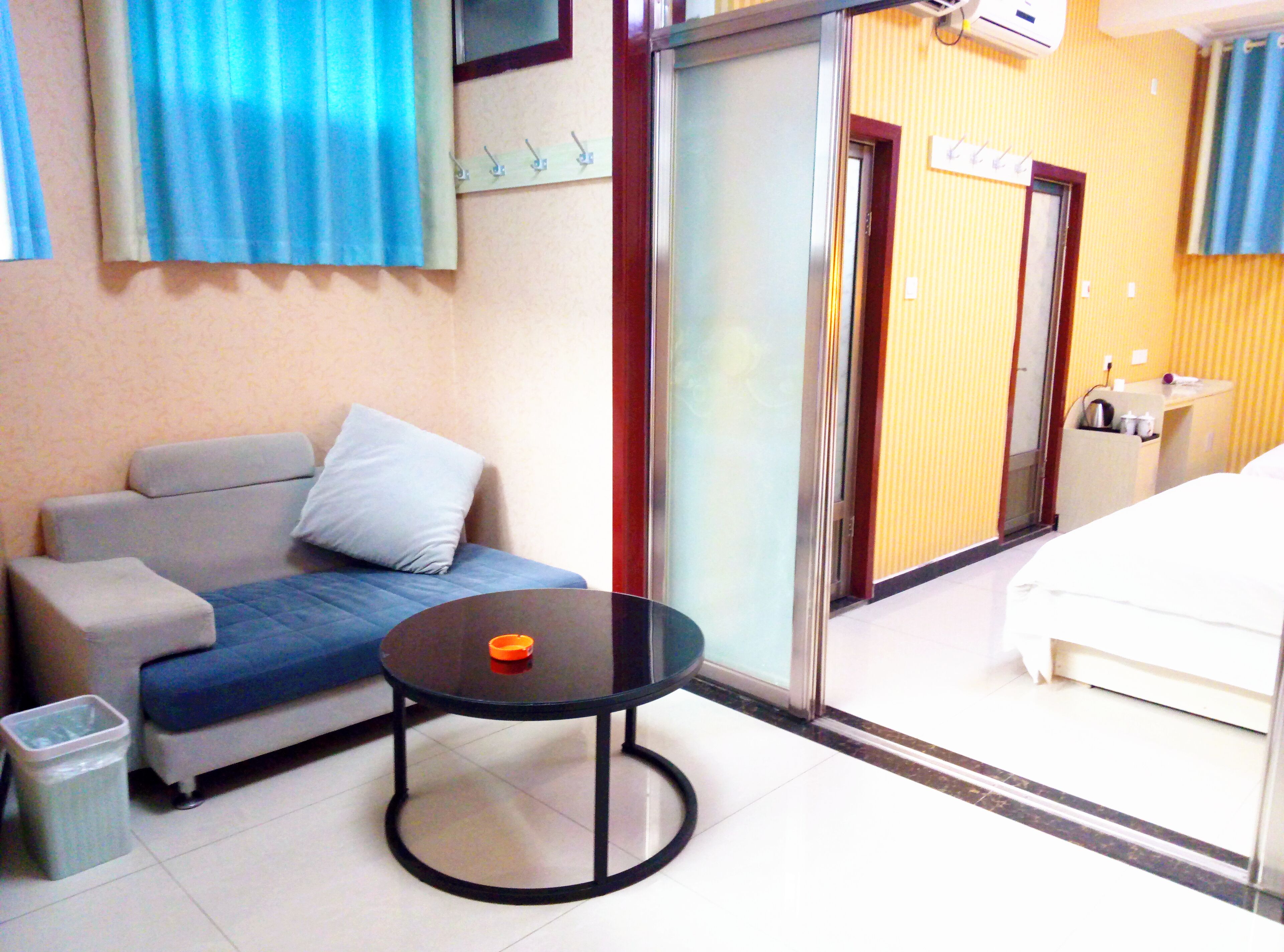 Deluxe Suite | Premium bedding, down comforters, memory foam beds