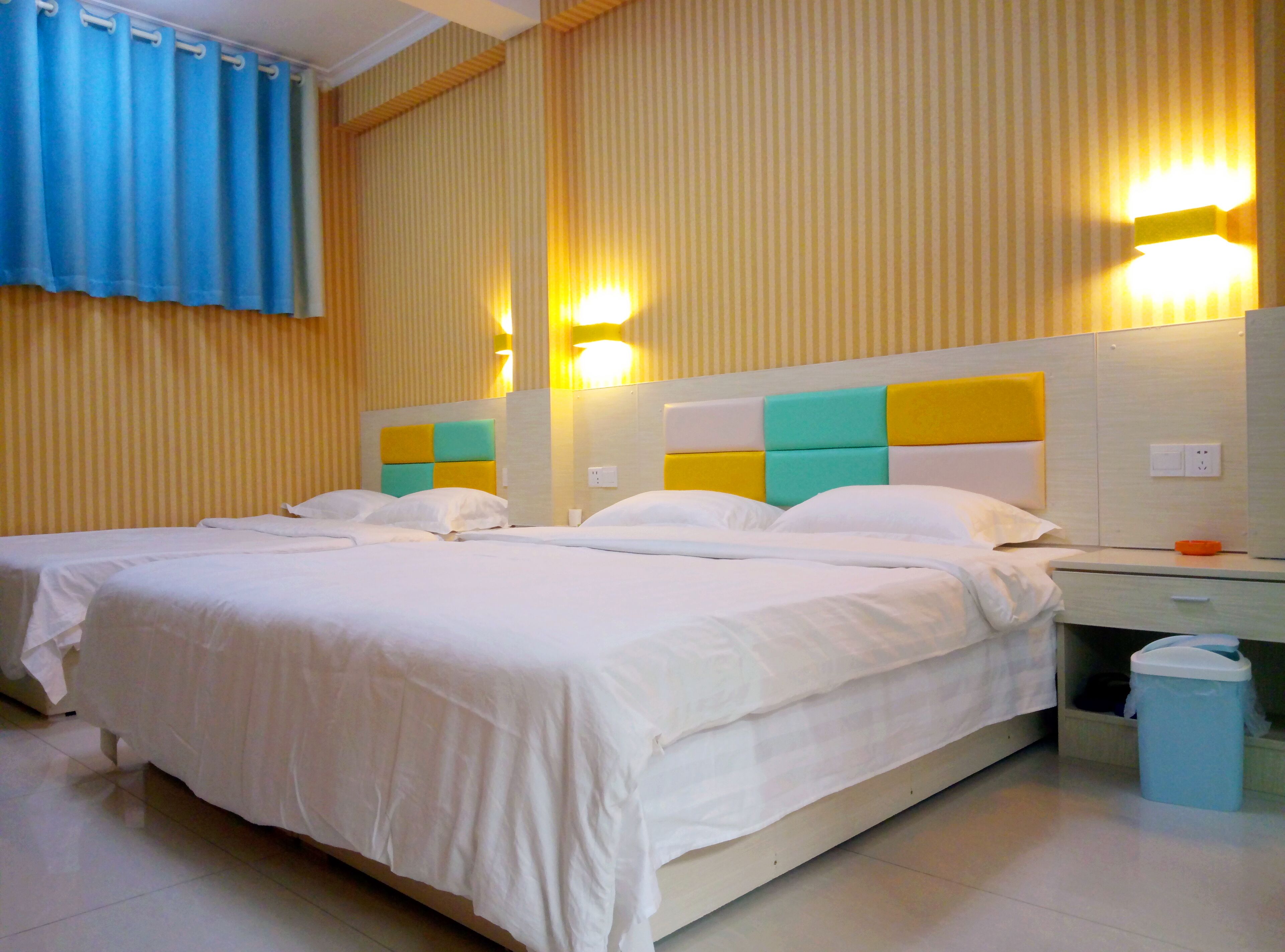 Deluxe Suite | Premium bedding, down comforters, memory foam beds