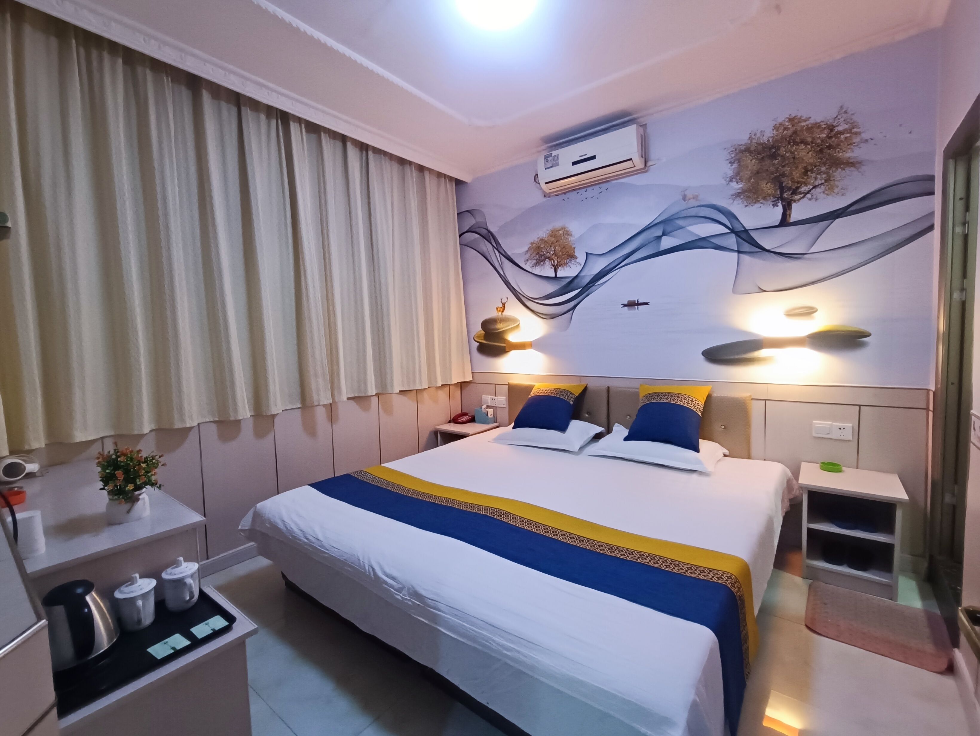 Comfort Double Room | Premium bedding, down comforters, memory foam beds