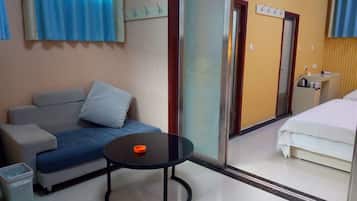 华丽套房 | 高档床上用品、羽绒被、记忆海绵床垫、特色装修