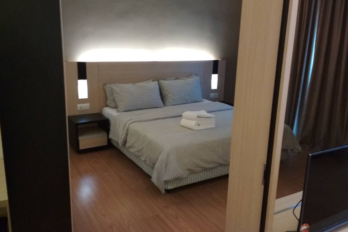 Chambre Standard | 1 chambre, bureau, fer et planche à repasser, accès au Wi-Fi (inclus)