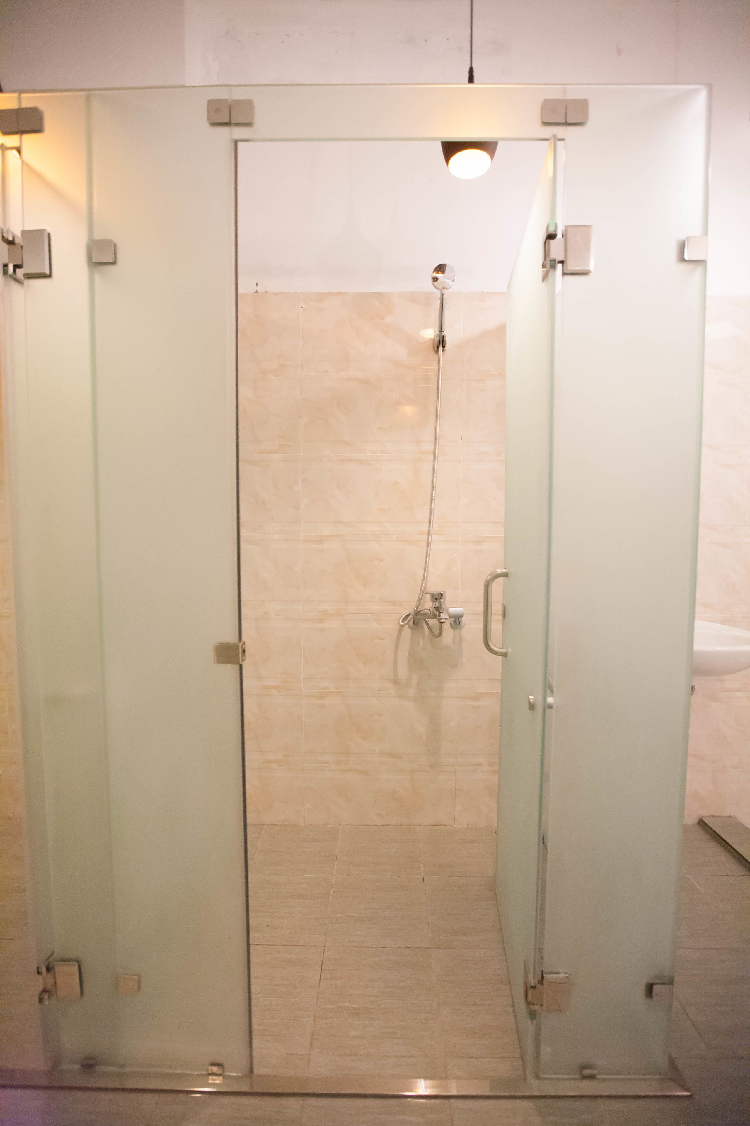 Bathroom shower