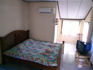 Habitació estàndard | Escriptori, llits addicionals i wifi gratuïta 