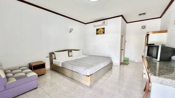 Superior Double Room | Desk, free WiFi, bed sheets