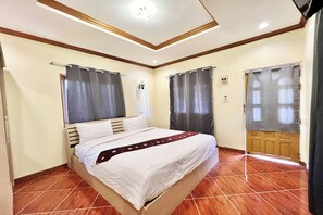 Villa | Desk, free WiFi, bed sheets - Paradise Resort Buriram (Buriram)