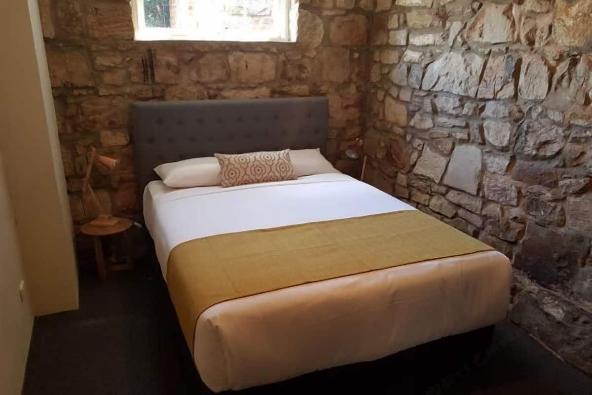 書桌、熨斗/熨衫板、免費 Wi-Fi、床單