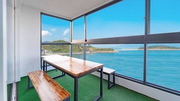 A-SUNHILL VILLA | Balcony