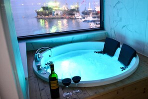 Free toiletries, hair dryer, slippers, bidet - Yeosu Sunhill SPA Pension (Yeosu)