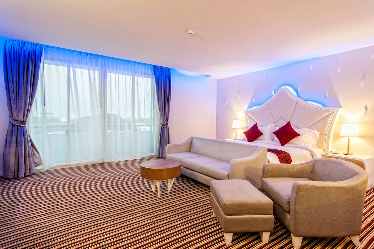 Super Deluxe Room | Minibar, free WiFi