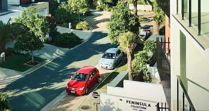 The Peninsula at Hope Island