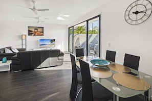 Three Bedroom Townhouse | Living room