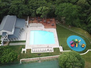 어린이 놀이 공간 - 야외