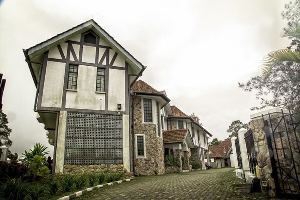 Entrada de la propiedad