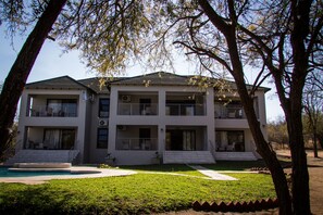 Front of property - Tinyiko Kruger Lodge (Nkomazi)