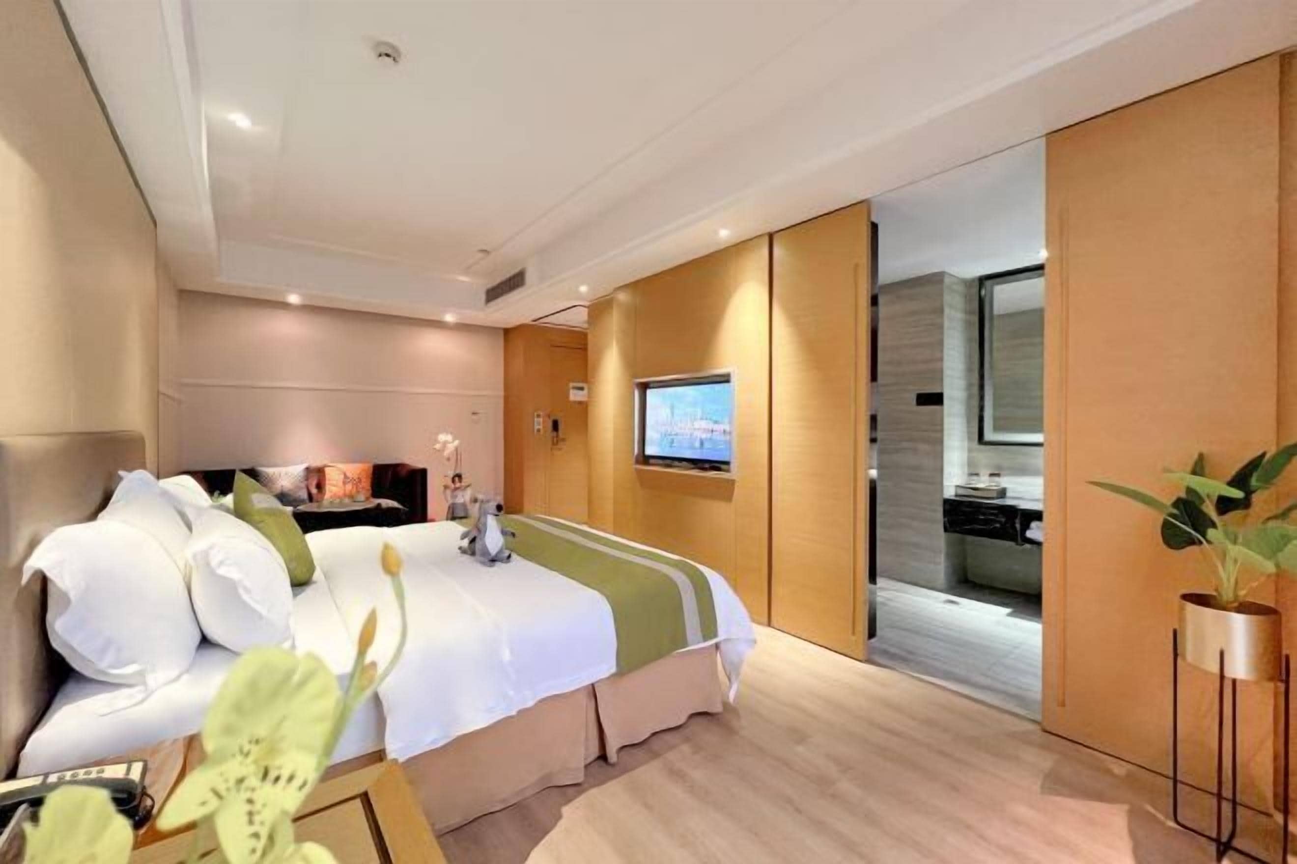 Minibar, in-room safe, desk, blackout drapes