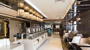 Breakfast, lunch and dinner served - Tianguo Xingyue Hotel (Foshan Jiazhou Plaza) (Foshan)