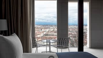 客房, 城市景观 (Lyon) | 高档床上用品、迷你吧(备有免费物品)、客房内保险箱、特色装修