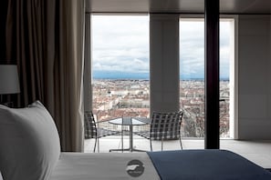 Room, City View (Lyon)
